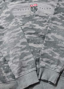 Stylish Camo Print Sweatshirt
