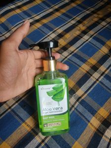 St Botanica Alove Vera Body Wash