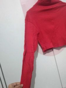 Red Long Sleeve High neck crop top