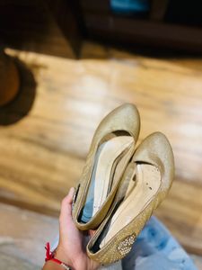 Golden Heel