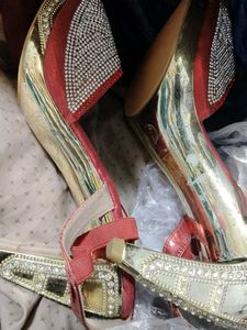 Sparkling Red Strappy Sandals 👠👠