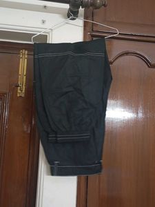 women's Black Cargo pants