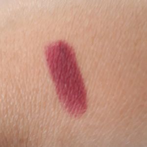 Myglamm Ultimate lipstick Vamp