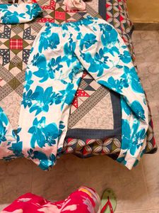 Beautiful Floral Print Kurta