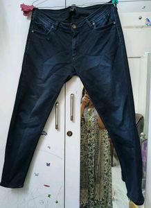 Ankle Length Slim Fit Stretchable Jeans