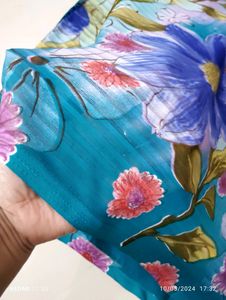 Beautiful Floral Print Chiffon Saree