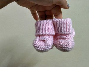 Cute Pink Knitted Baby Booties