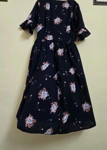 Stylish Navy Floral Midi Dress
