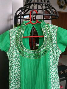 Elegant Green Kurta with Mirror Work