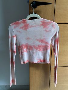Tie-Dye Long Sleeve Cropped Top