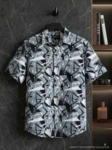 RARE RABBIT Geometric Print Short Sleeve Shirt
