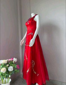 Stunning Red Embellished Party Gown🥰