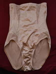 High-waisted Shapewear Brief/ Brief