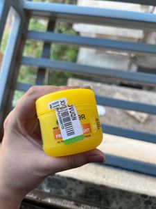 Garnier Light Complete Cream