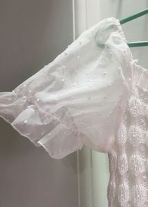 Chrochet White Puff Sleeve Knit Top