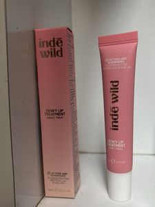Inde wild Dewy Lip Treatment strawberry