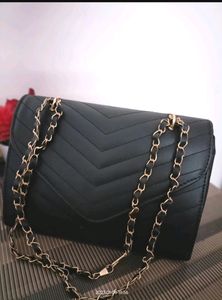 BRAND NEW** PREMIUM QUALITY SLING BAG FOR WOMEN