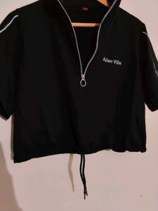 Black Crop Top with Zipper Detail