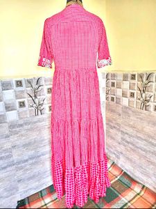 Elegant Pink Tiered Kurta