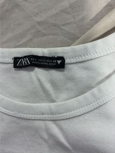 zara Classic White Cropped T-Shirt