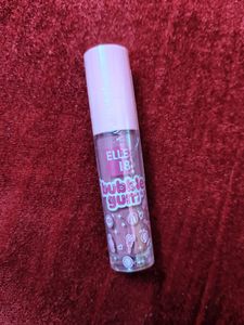 Elle 18 Cosmetic Bundle