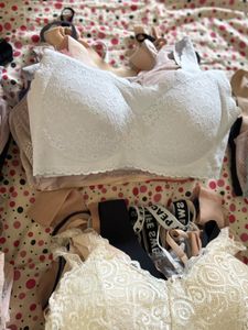 Bralettes all sizes (50 pcs)