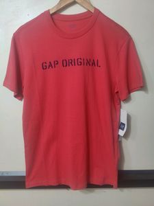 Gap Men's Casual Tshirt. New With Tag.