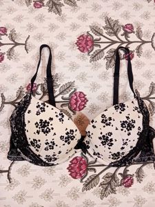 ⋆˚𝜗𝜚˚⋆Pretty lacy bras⋆˚𝜗𝜚˚⋆