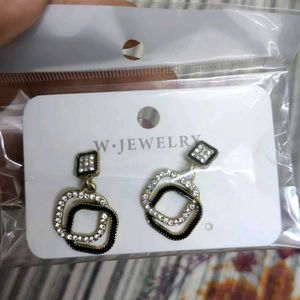 Square drop earrings