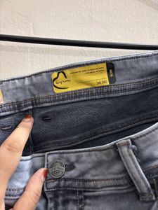Men's Grey Wash Jeans