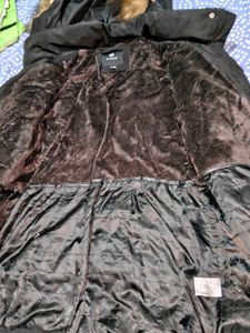 Black Puffer Coat with Faux Fur Hood men or women