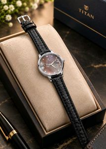 PREMIUM TAGER Silver Dial Watch ⌚