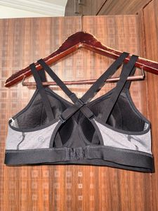 Grey Imported Crossback Sports Bra🩶