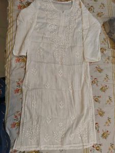 Elegant Off-White Embroidered Dupatta