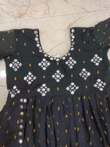 Elegant Black Kurta Set with Mirror Details L