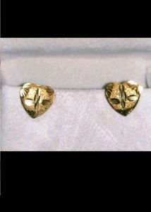 22kt Gold Earring