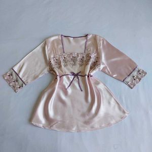 Elegant Pink Floral Embroidered tops 💖