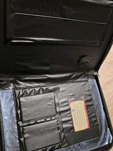 Elegant Black Aristocrat Bag folder