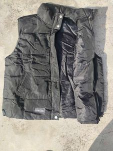 Unisex Sleeveless Padded Black Vest