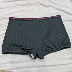 ⭐⭐Comfortable Ribbed Boy Shorts