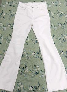 Flared White Denim Jeans(NEW)