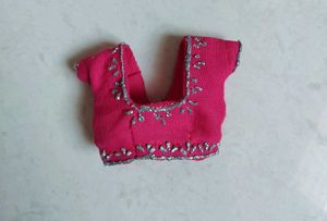 only one traditional Dolls  dress