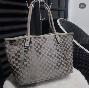 Sisley Tote Bag
