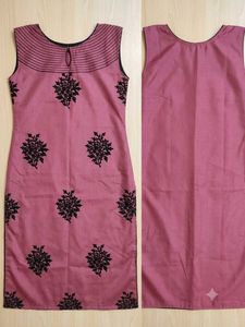 Elegant Pink Kurta with Black Block Print