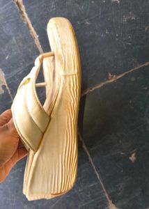 Flipkart Cream Flip Flops