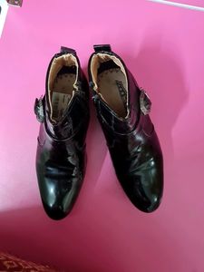 Girls Boots