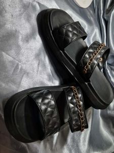 Chic Quilted Chain Slides