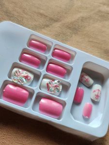 Pink Press-On Nails with Bow Detail