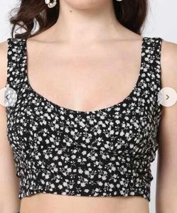 Cute crop top!