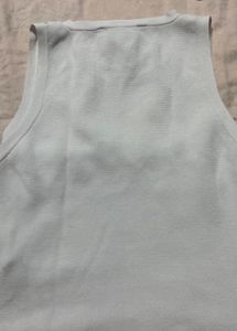 Zara Chic White Ribbed Knit Crop Top